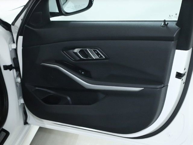 Used 2020 BMW 330i xDrive Sedan w/ Premium Package AWD/4WD image 36