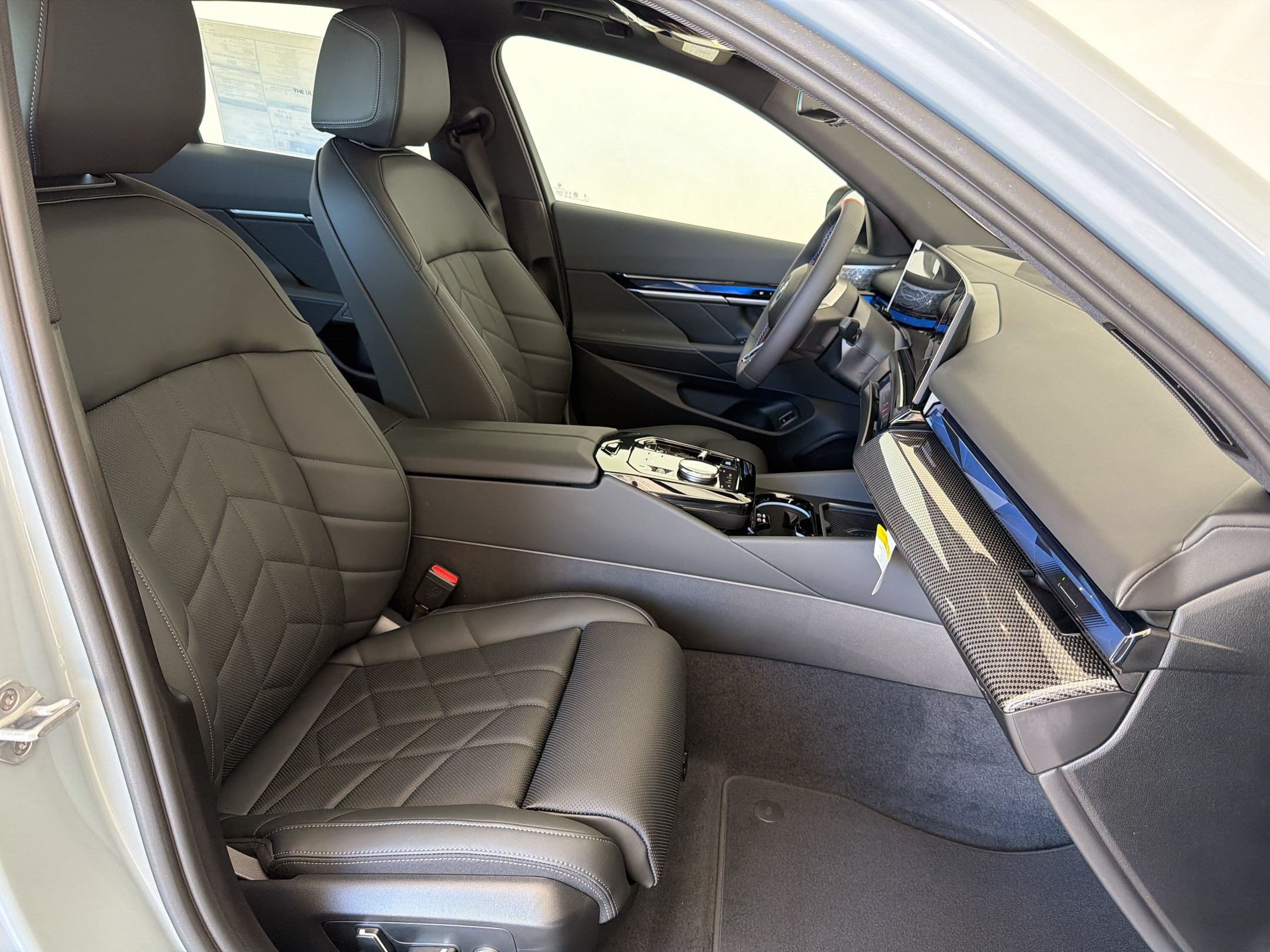 New 2026 BMW i5 M60 AWD/4WD image 31