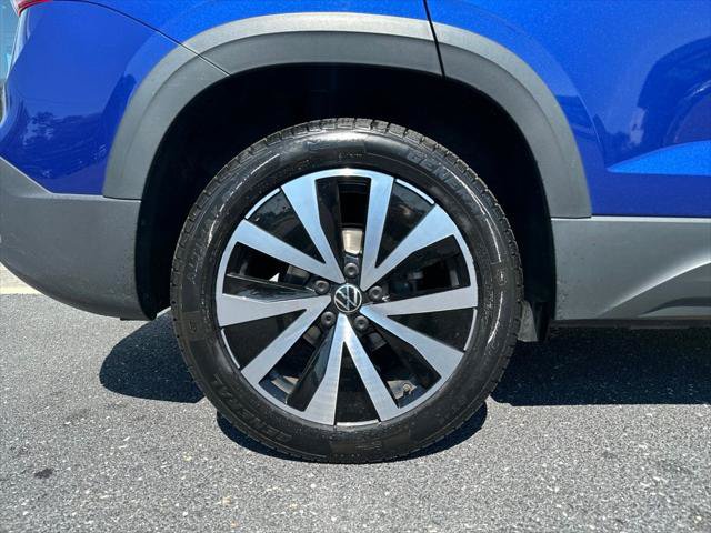 Used 2022 Volkswagen Taos SE AWD/4WD image 7