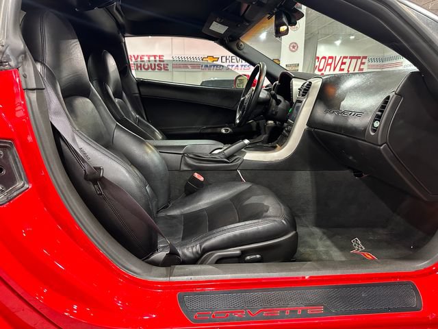 Used 2005 Chevrolet Corvette Coupe w/ Preferred Equipment Group RWD image 11