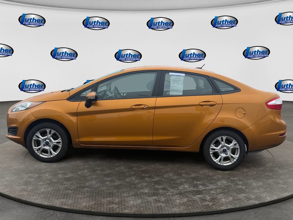 Used 2016 Ford Fiesta SE w/ Cold Weather Package FWD image 2
