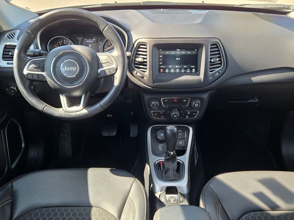 Used 2019 Jeep Compass Latitude AWD/4WD image 27