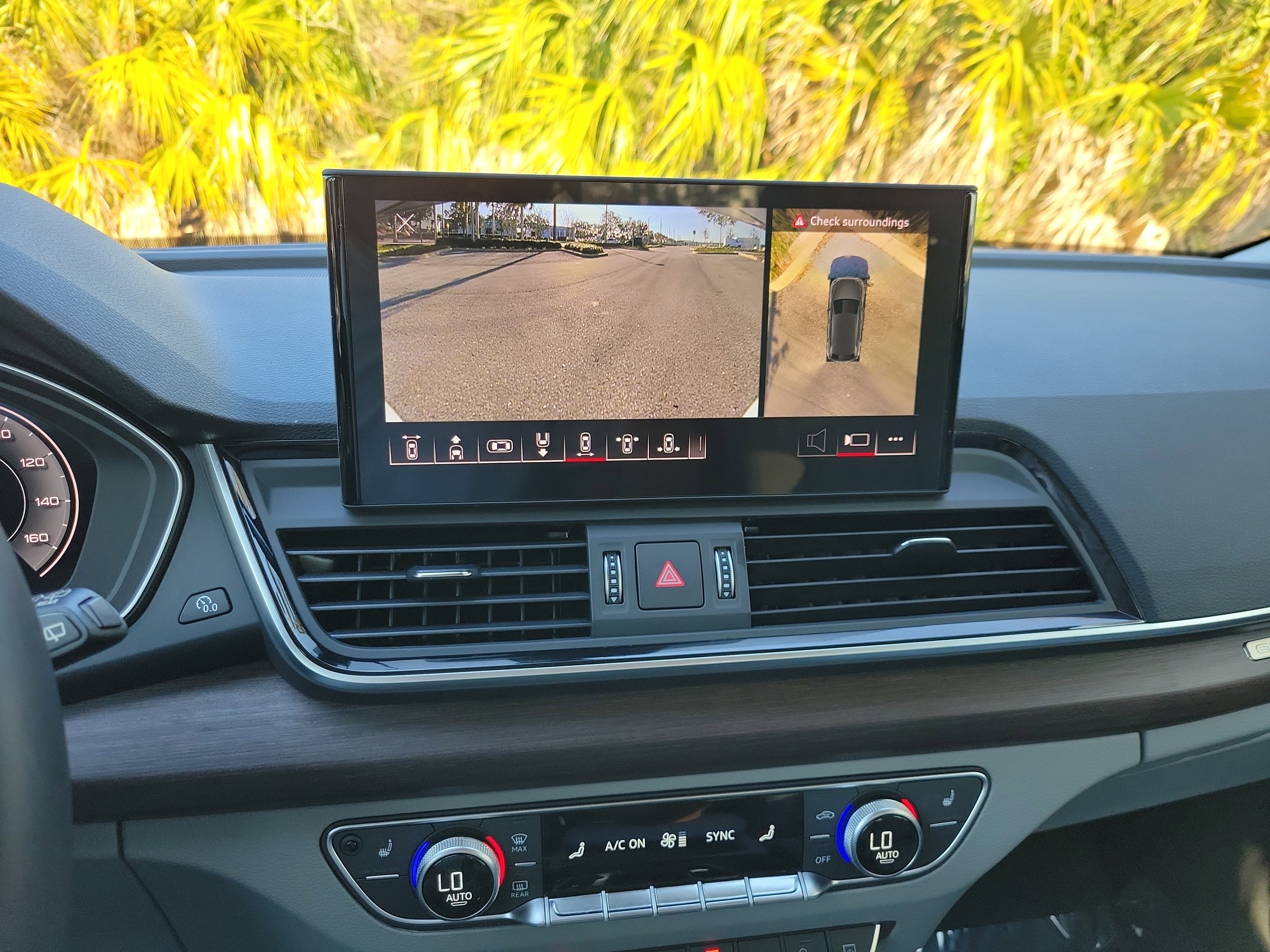 Certified 2025 Audi Q5 2.0T Premium Plus image 24