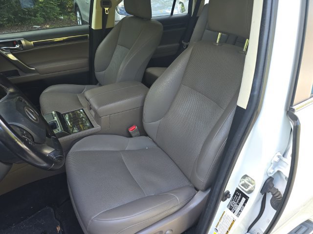 Used 2022 Lexus GX 460 Premium w/ Premium Package AWD/4WD image 13