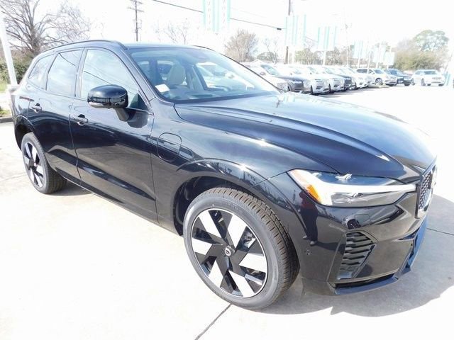 New 2024 Volvo XC60 T8 Ultimate w/ Climate Package image 2