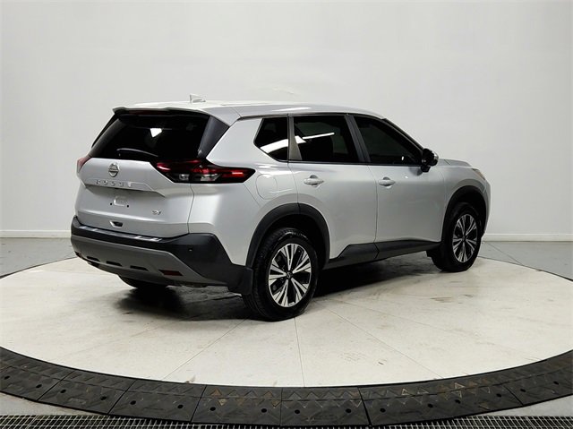 Used 2022 Nissan Rogue SV image 7