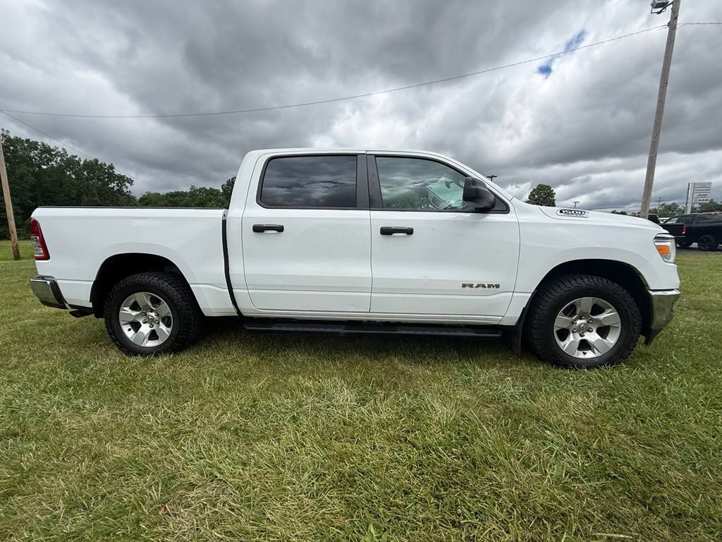Used 2019 RAM 1500 Tradesman w/ SXT Appearance Group AWD/4WD image 2