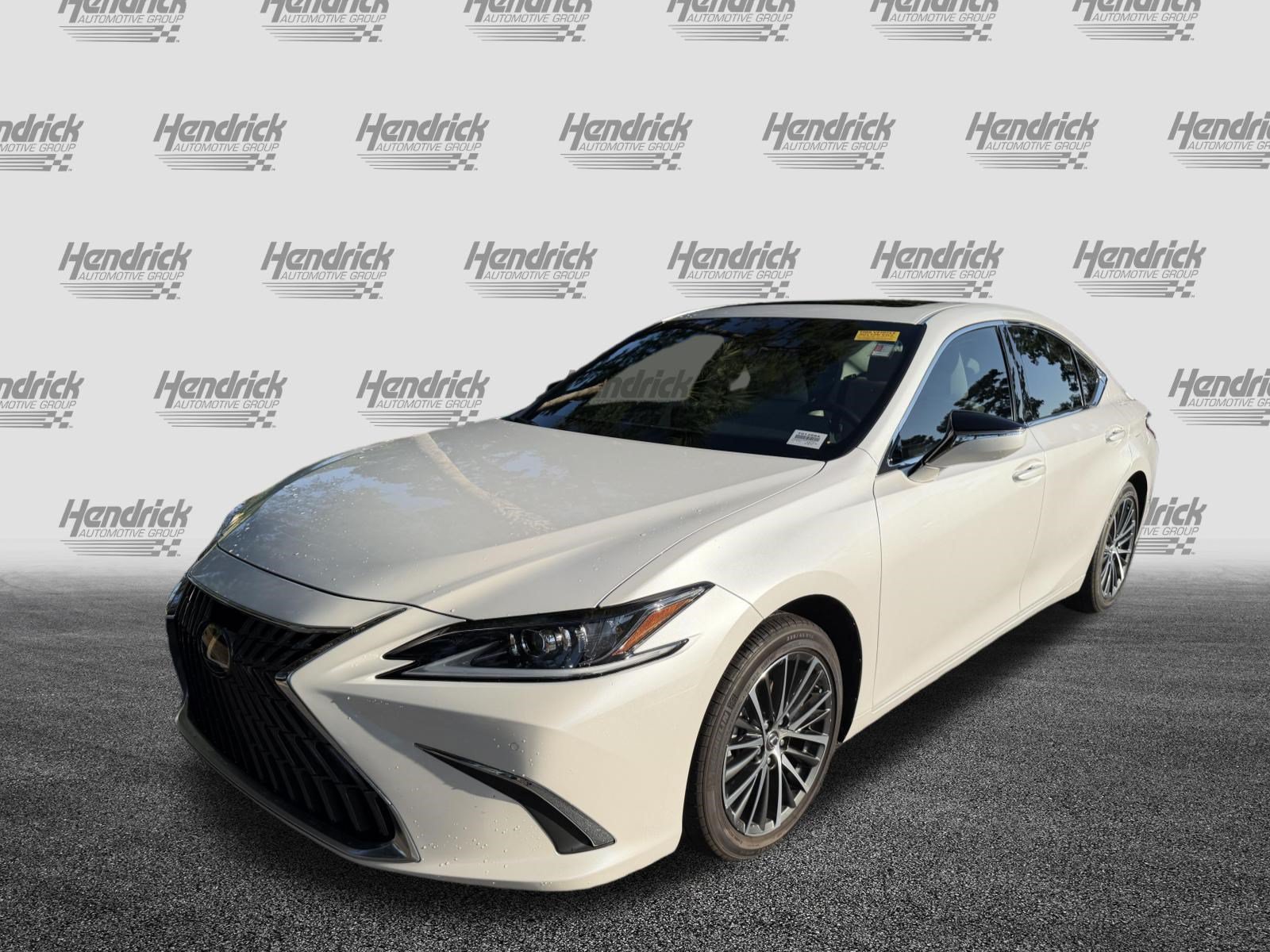 Used 2023 Lexus ES 300h w/ Premium Package FWD image 5