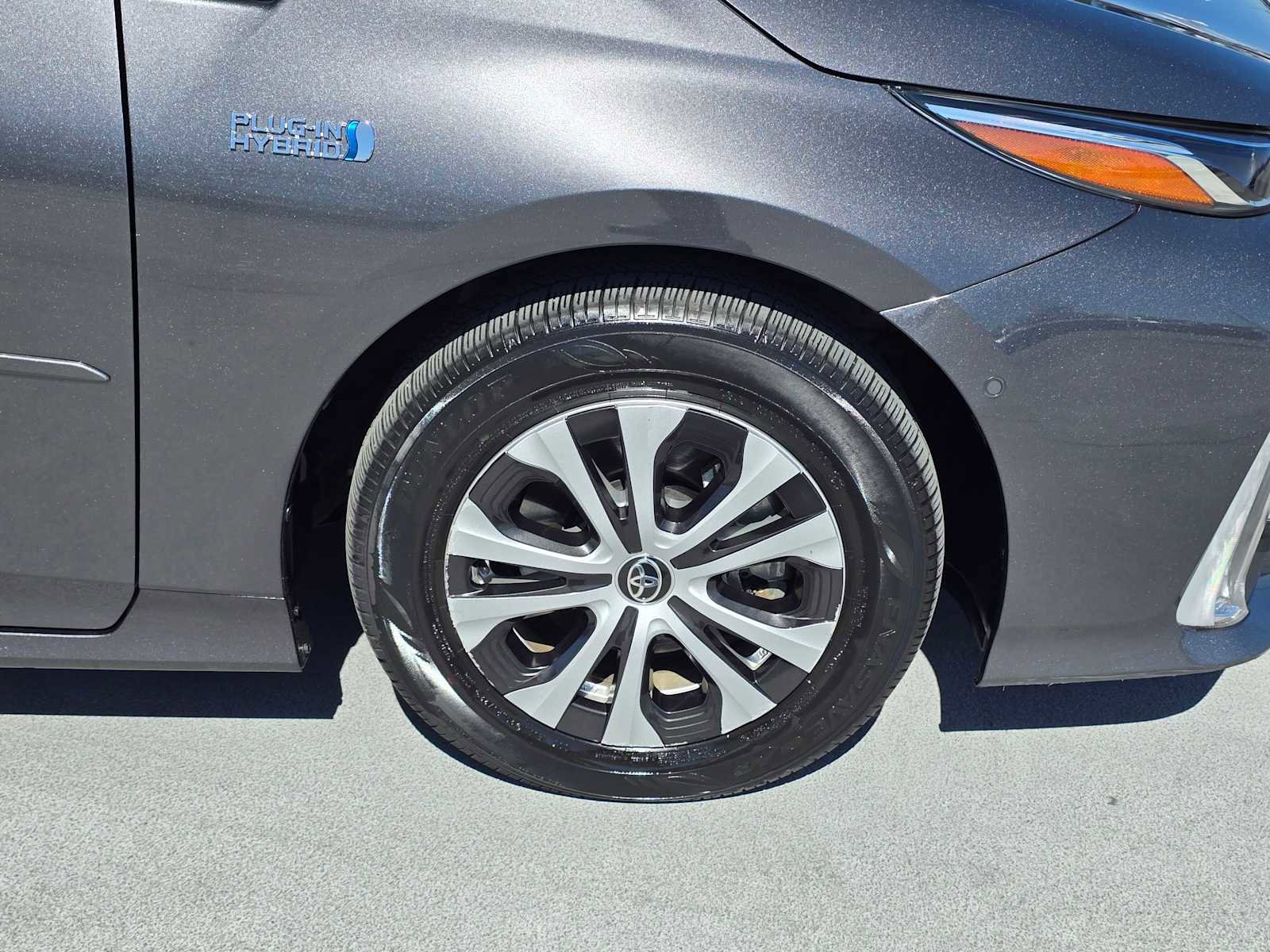 Certified 2022 Toyota Prius Prime Limited image 9