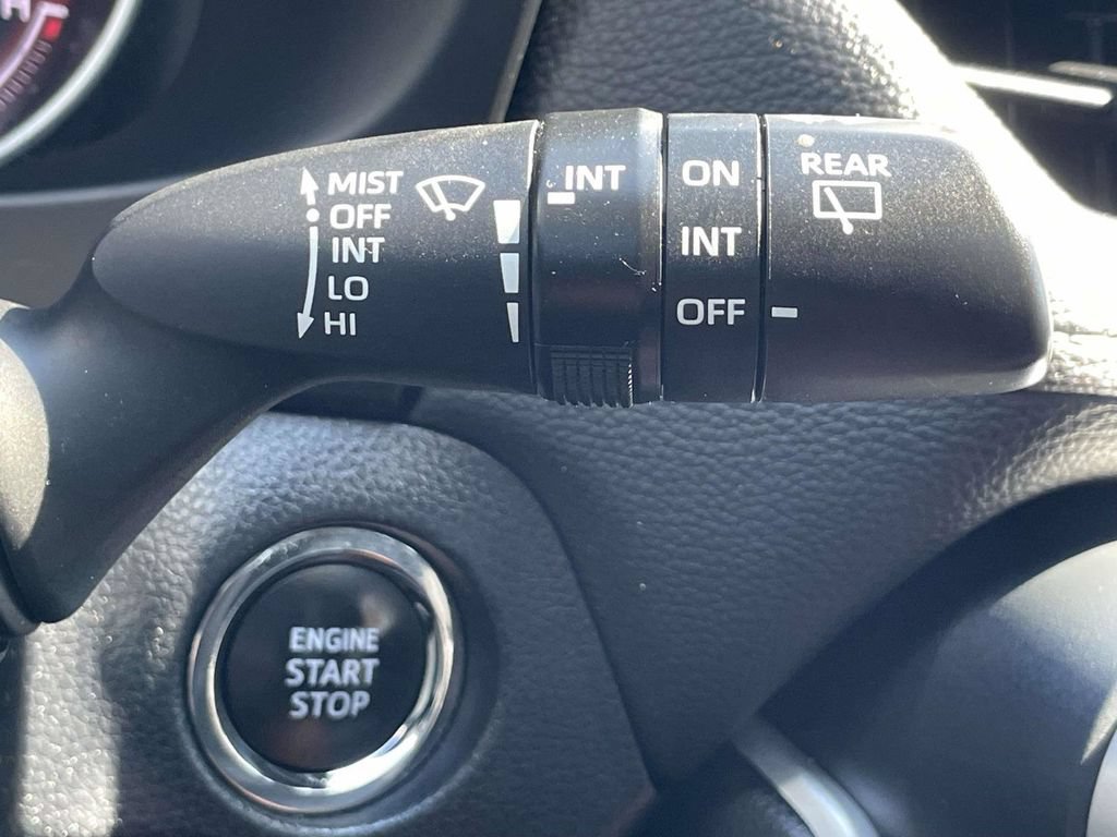 Used 2023 Toyota RAV4 XLE Premium FWD image 32