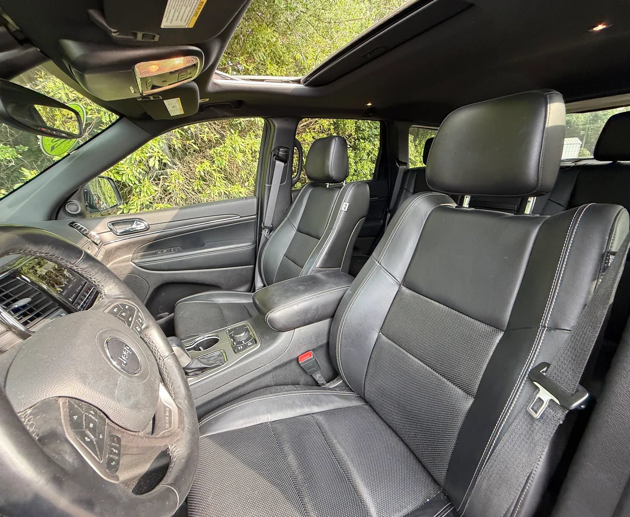 Used 2021 Jeep Grand Cherokee Limited w/ Quick Order Package 28K 80th AWD/4WD image 33