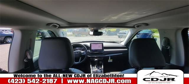 New 2022 Jeep Compass Trailhawk w/ Trailhawk Elite Group image 18