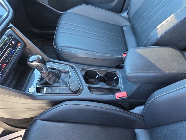 Used 2023 Volkswagen Tiguan SE image 21