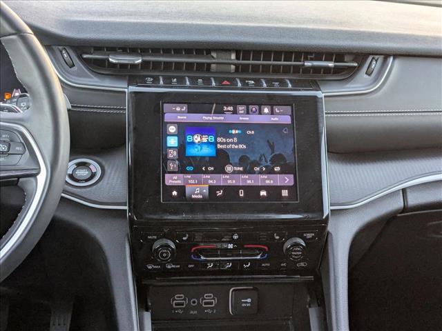 Used 2023 Jeep Grand Cherokee Altitude image 13