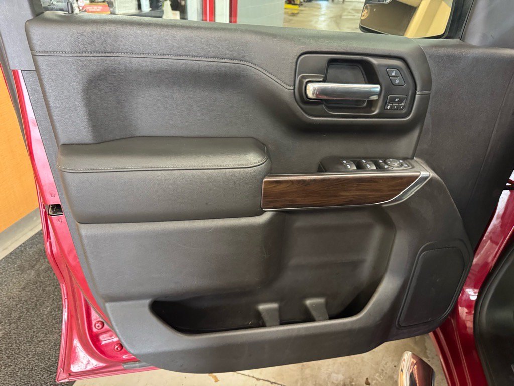 Used 2019 GMC Sierra 1500 SLT AWD/4WD image 16