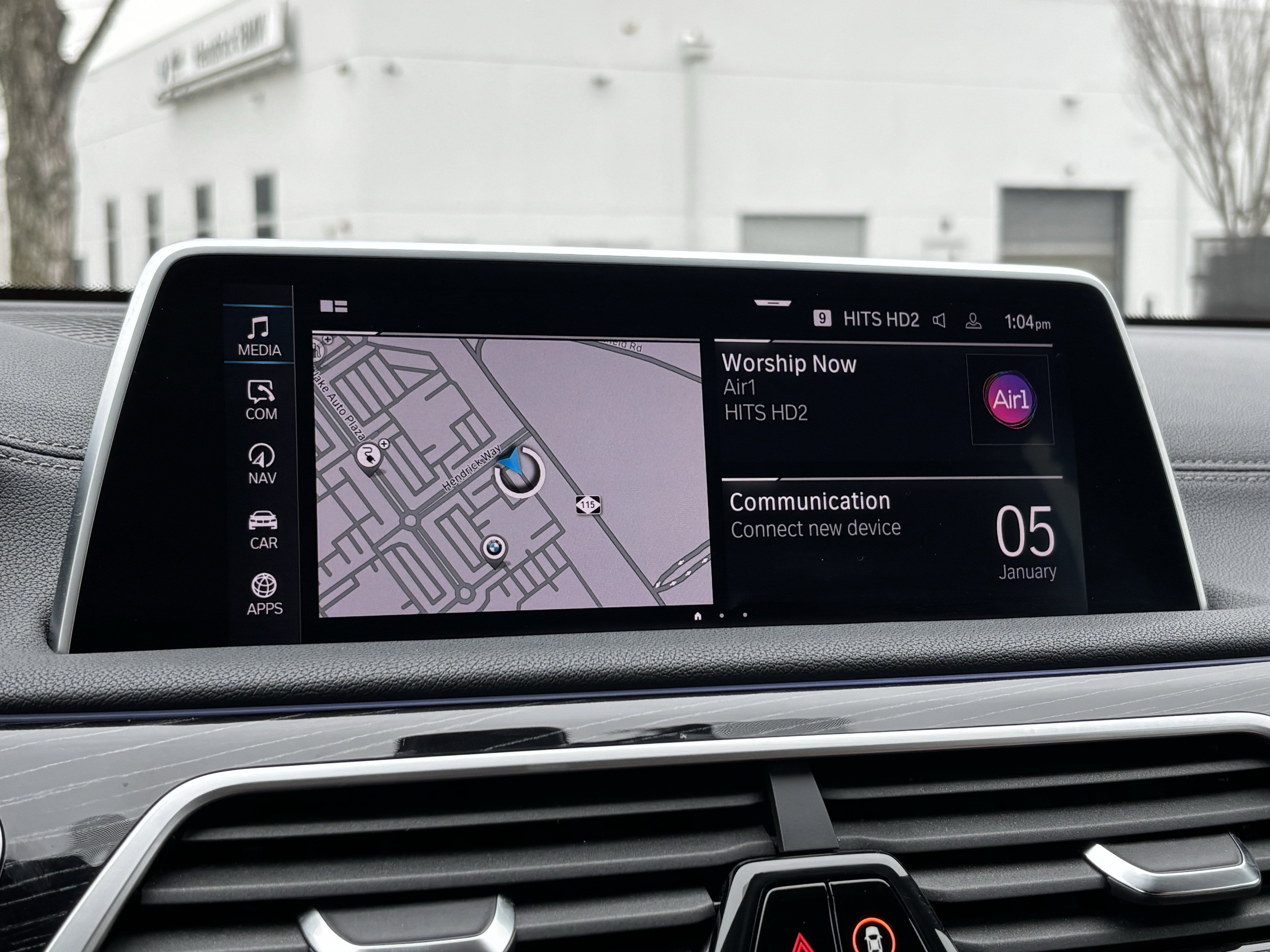 Used 2022 BMW 745e xDrive w/ M Sport Package image 24