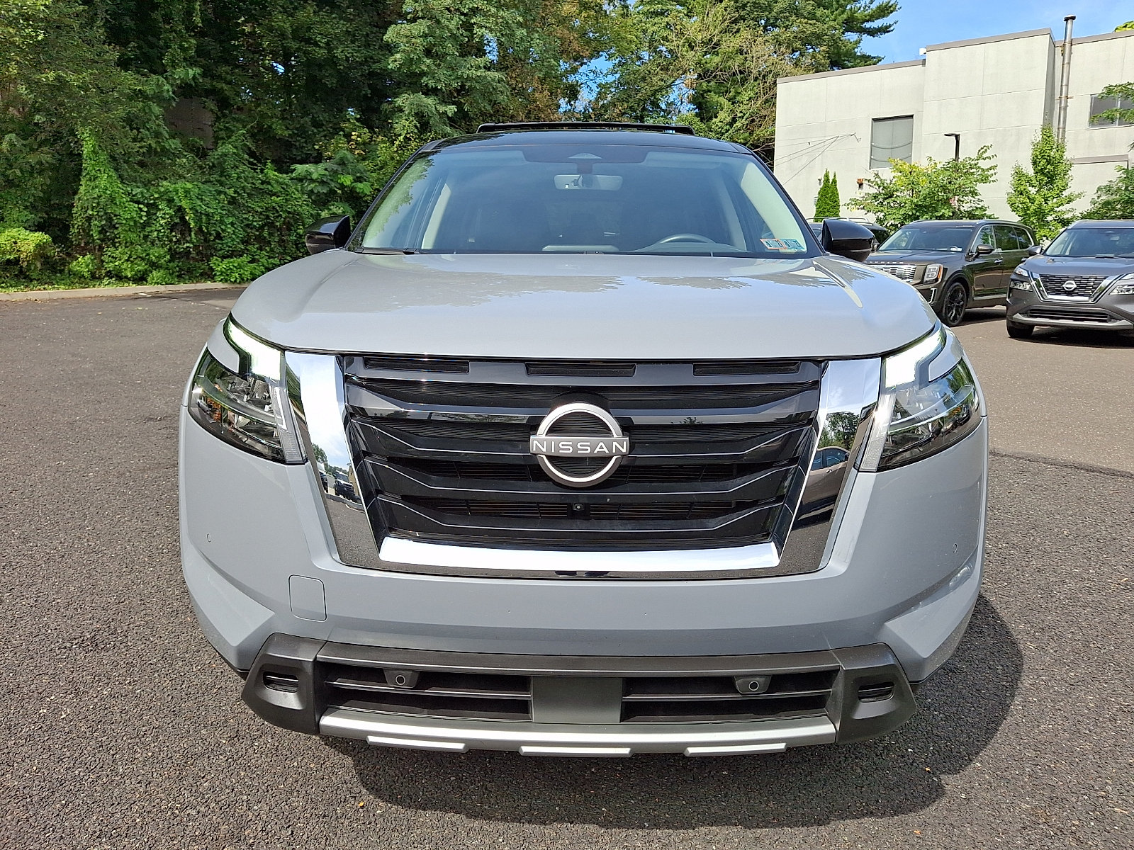 Certified 2024 Nissan Pathfinder SL AWD/4WD image 2