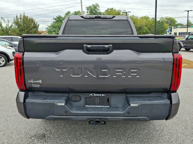 Used 2022 Toyota Tundra SR5 w/ SR5 Convenience Package AWD/4WD image 9