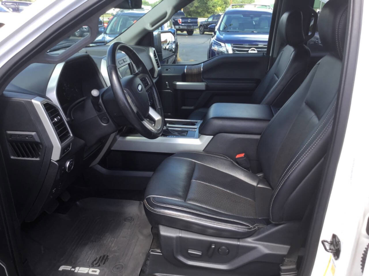 Used 2019 Ford F150 Lariat w/ Equipment Group 502A Luxury image 3