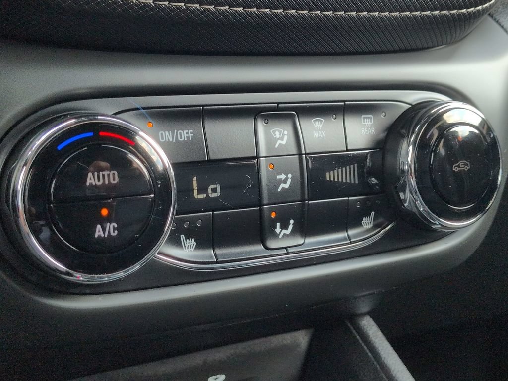 Certified 2023 Chevrolet TrailBlazer ACTIV w/ Sun and Liftgate Package AWD/4WD image 32