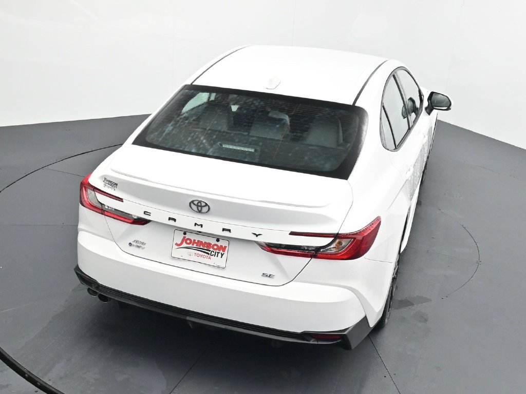 Used 2025 Toyota Camry SE AWD/4WD image 28