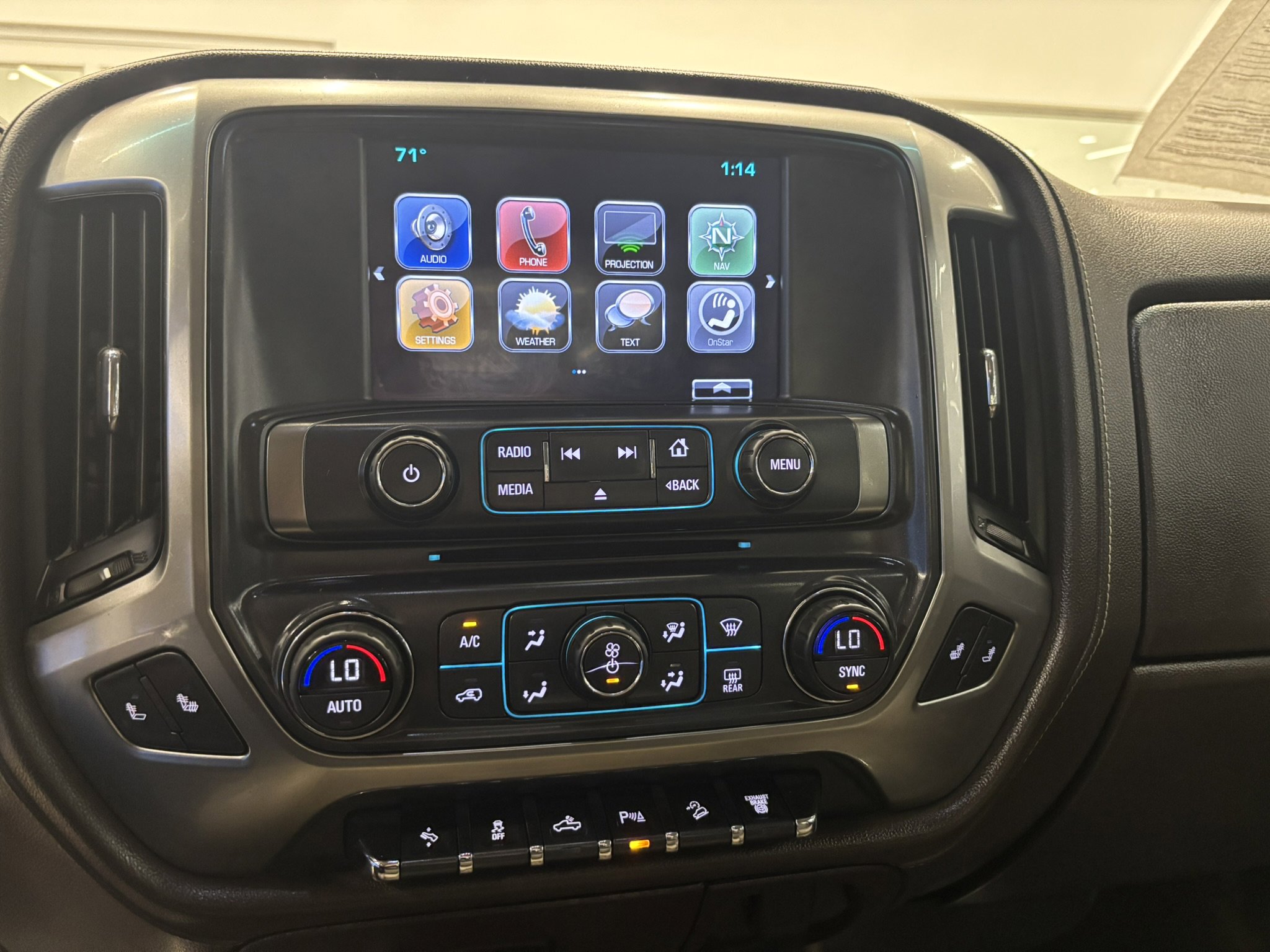 Used 2017 Chevrolet Silverado 3500 LTZ w/ Duramax Plus Package image 19