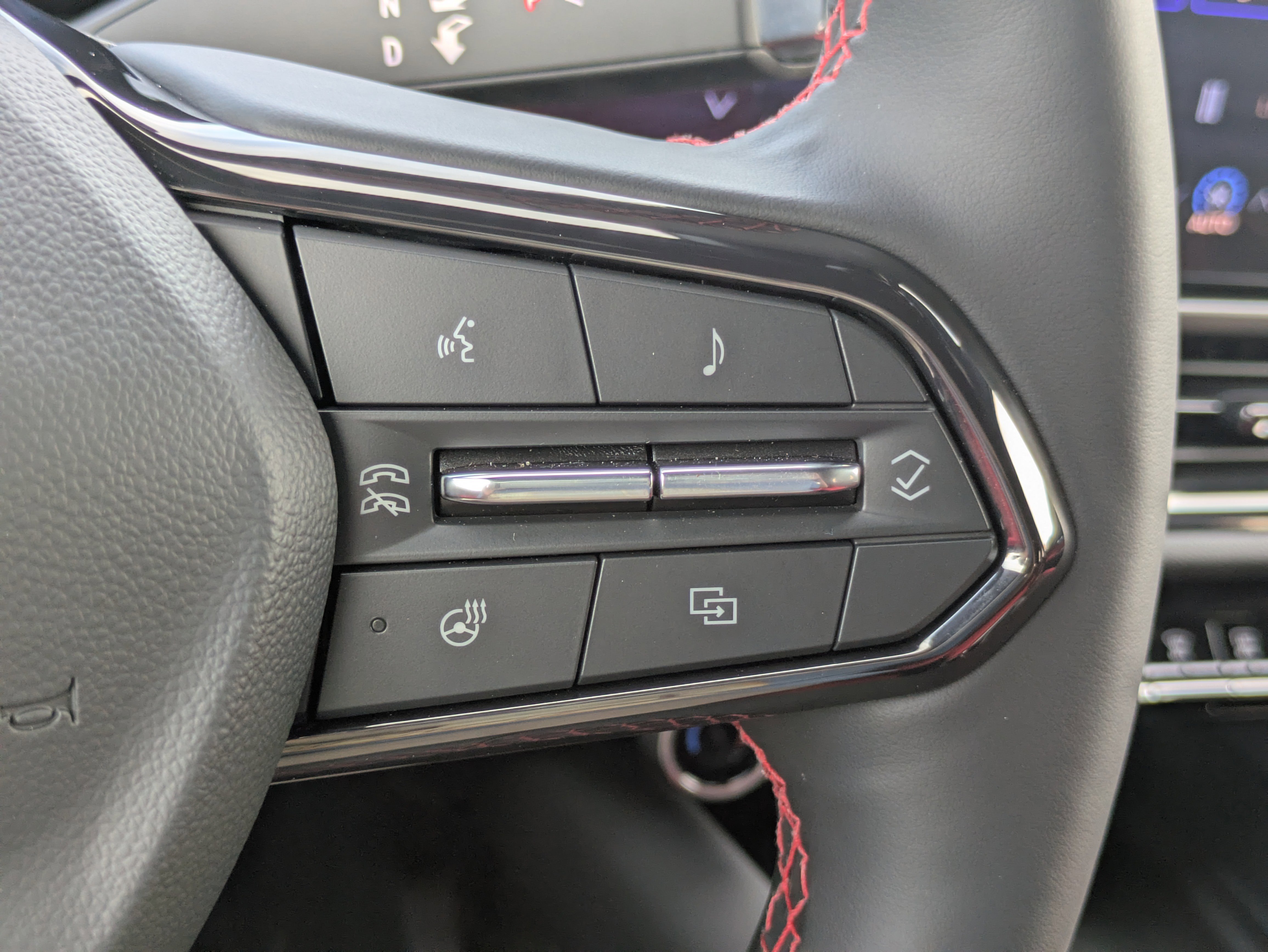 New 2026 Chevrolet Equinox EV RS image 18