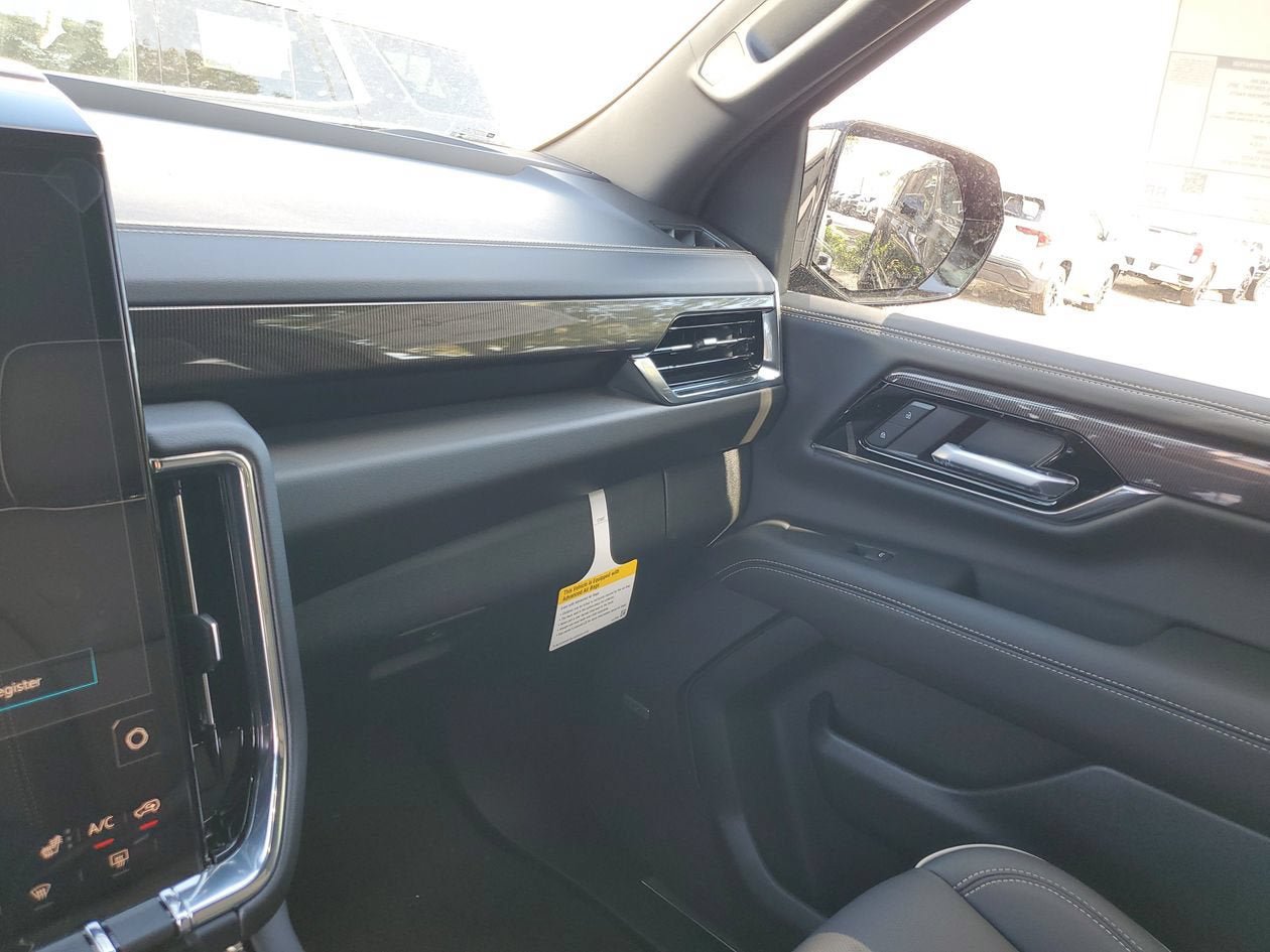 New 2026 GMC Yukon XL Elevation AWD/4WD image 25
