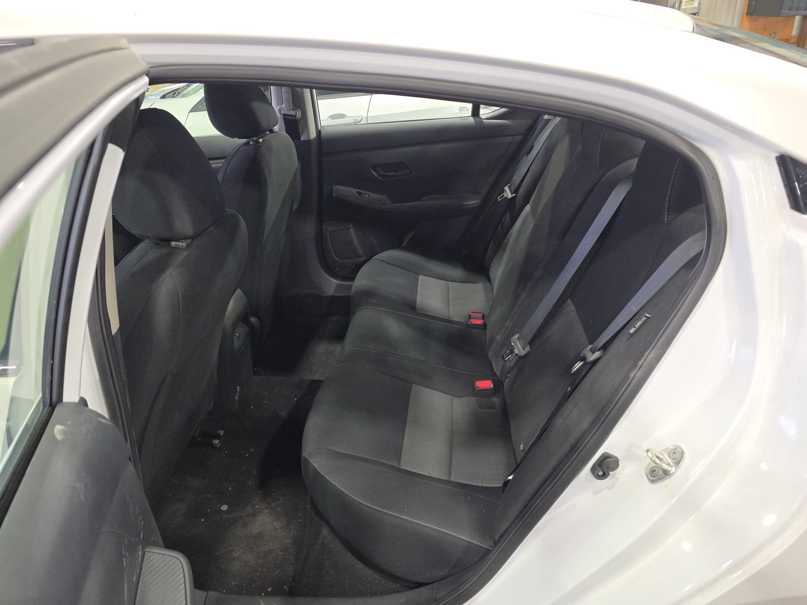 Used 2024 Nissan Sentra SV FWD image 14
