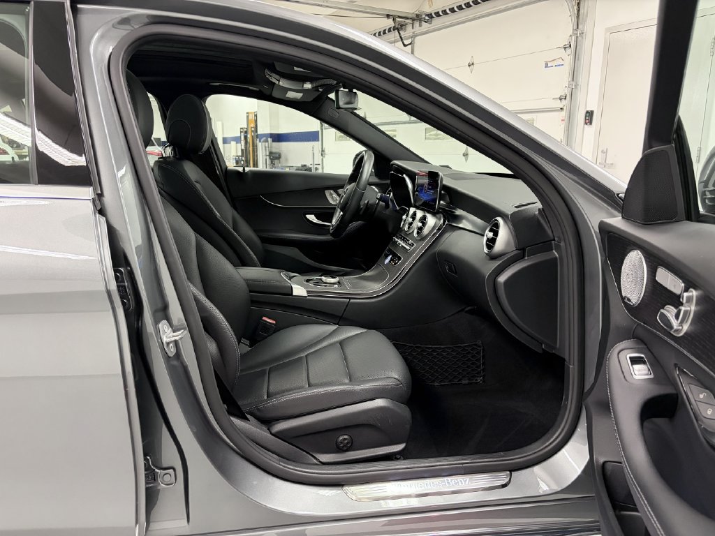Certified 2021 Mercedes-Benz C 300 4MATIC Sedan image 19
