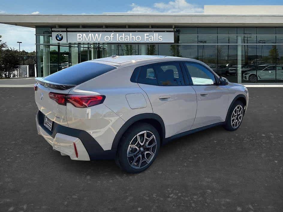 New 2026 BMW X2 xDrive28i w/ Technology Package AWD/4WD image 14