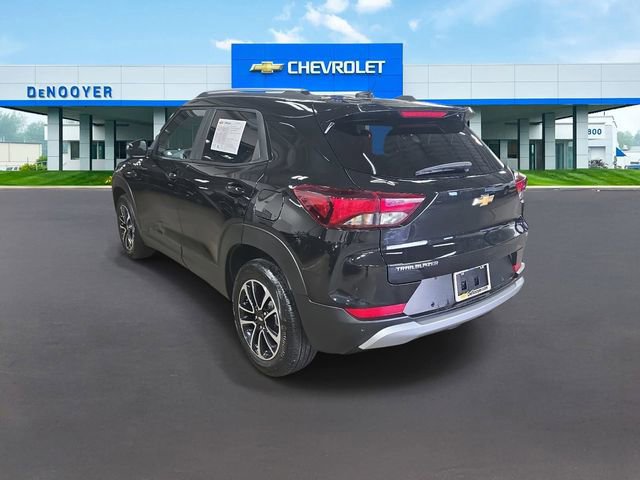 Used 2024 Chevrolet TrailBlazer LT w/ Driver Confidence Package image 10