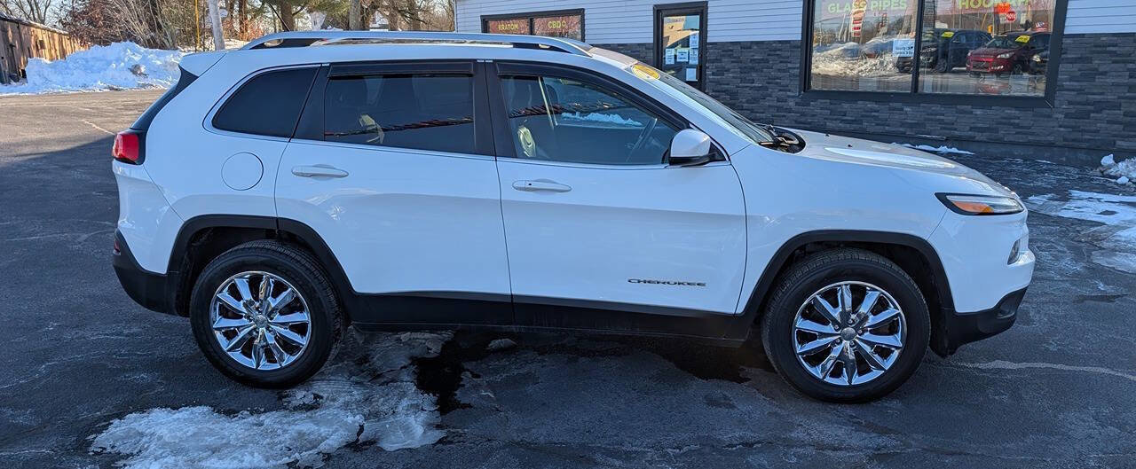 Used 2015 Jeep Cherokee Limited w/ Luxury Group image 2