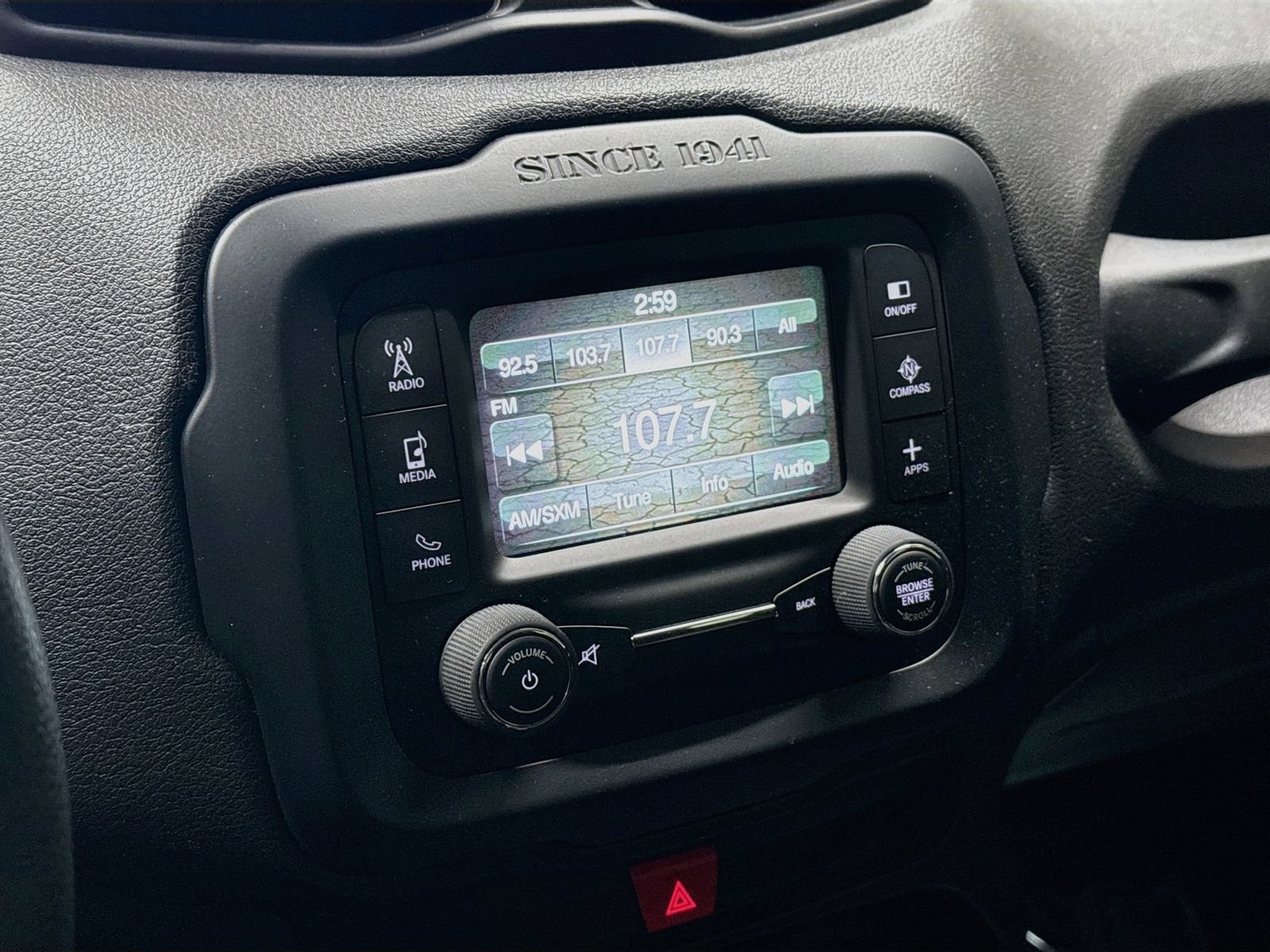 Used 2016 Jeep Renegade Sport w/ Power & Air Group FWD image 18