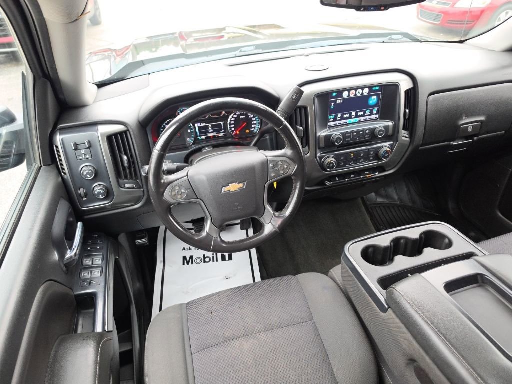 Used 2018 Chevrolet Silverado 1500 LT w/ Trailering Package AWD/4WD image 7