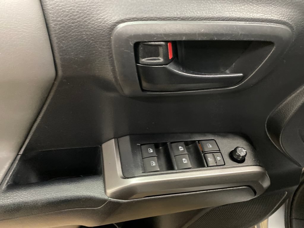 Used 2023 Toyota Tacoma SR5 RWD image 13