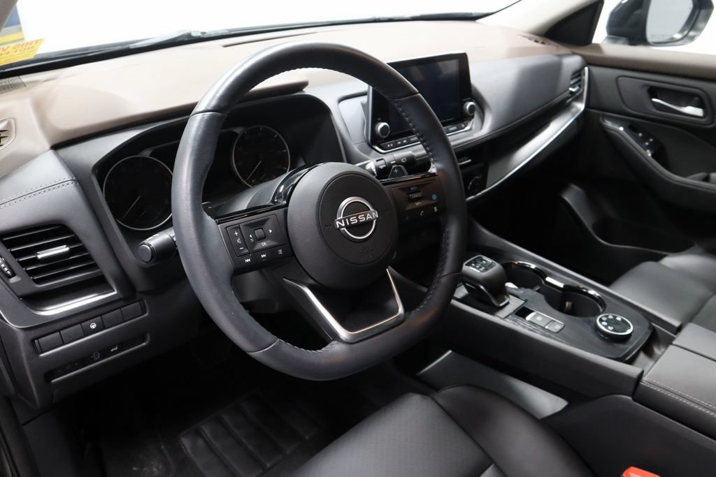 Certified 2023 Nissan Rogue SV w/ SV Premium B Package AWD/4WD image 25