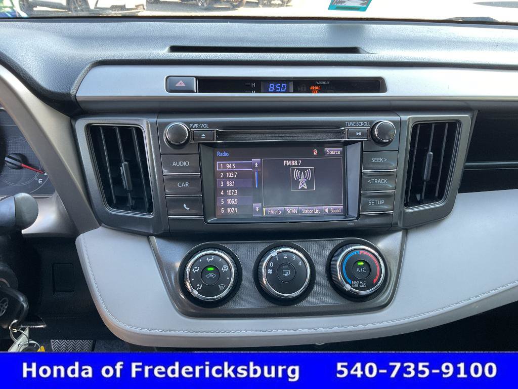 Used 2015 Toyota RAV4 LE AWD/4WD image 37