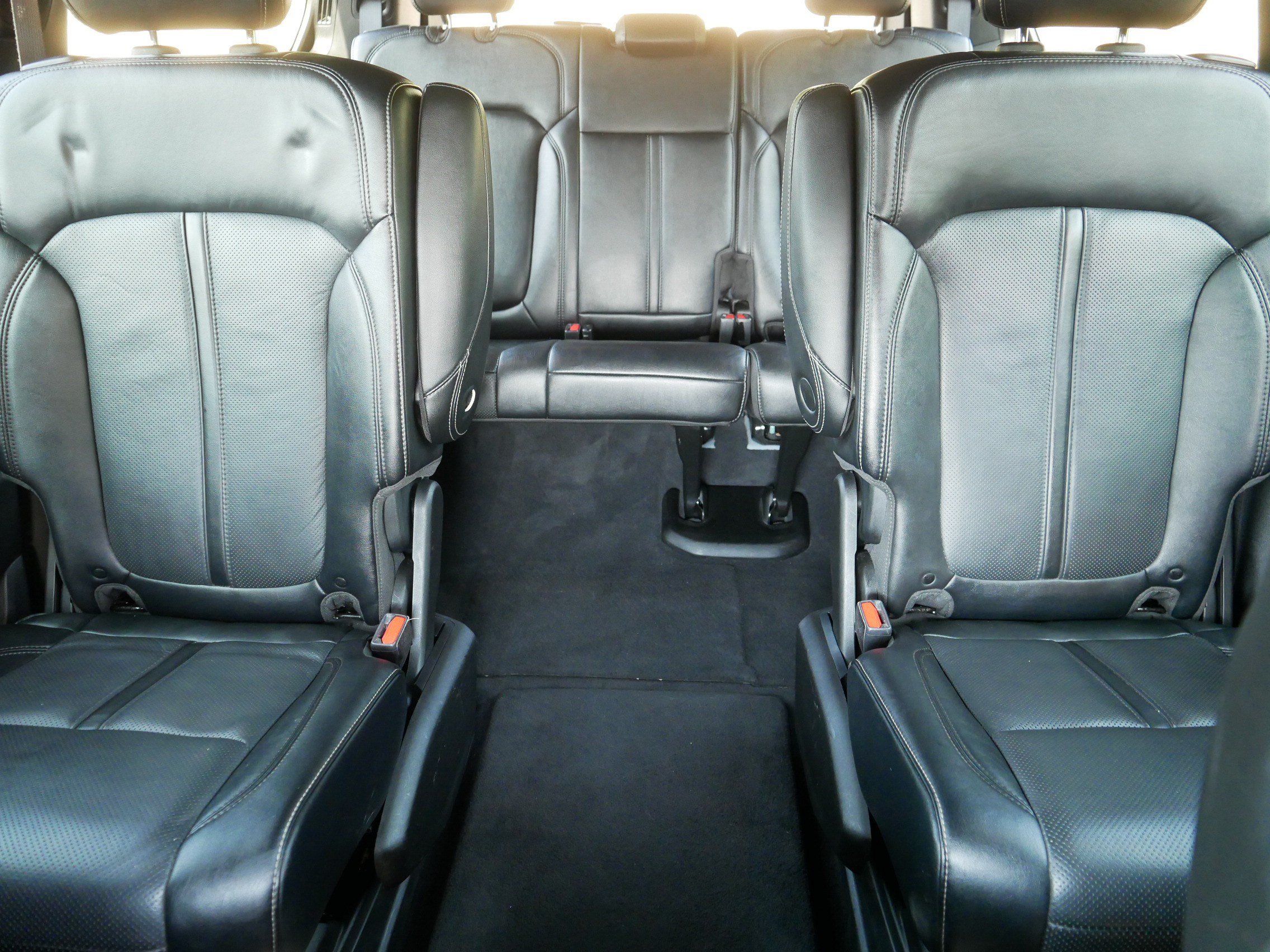 Used 2022 Jeep Wagoneer Series III w/ Flexible Seating Group AWD/4WD image 13