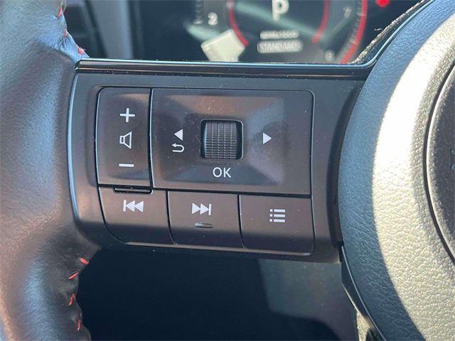 Used 2025 Nissan Kicks SR image 21