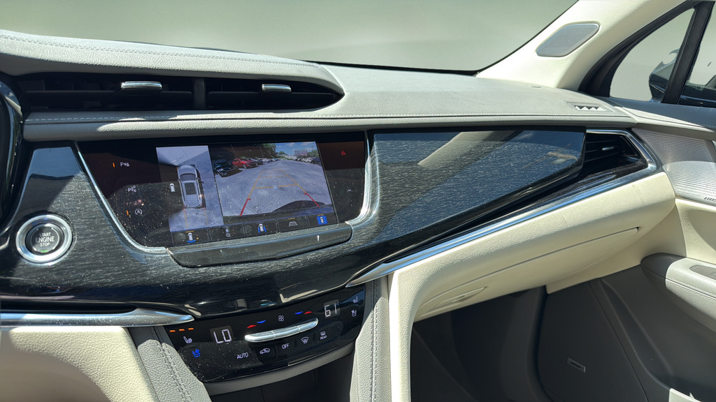 Certified 2023 Cadillac XT6 Premium Luxury w/ Technology Package AWD/4WD image 40
