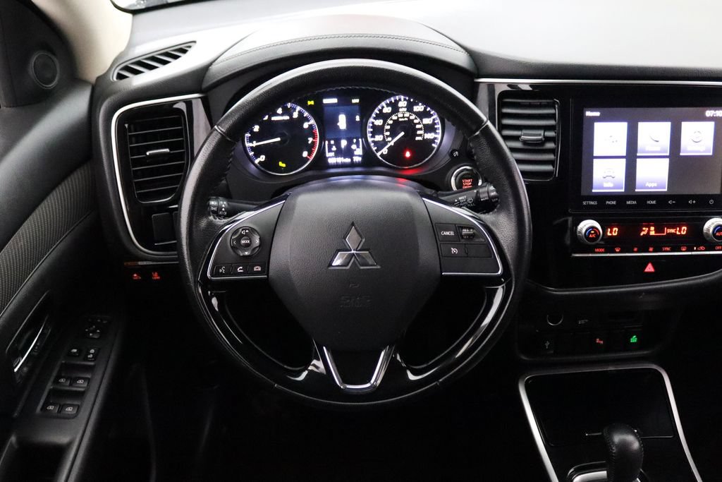 Used 2020 Mitsubishi Outlander SE AWD/4WD image 22