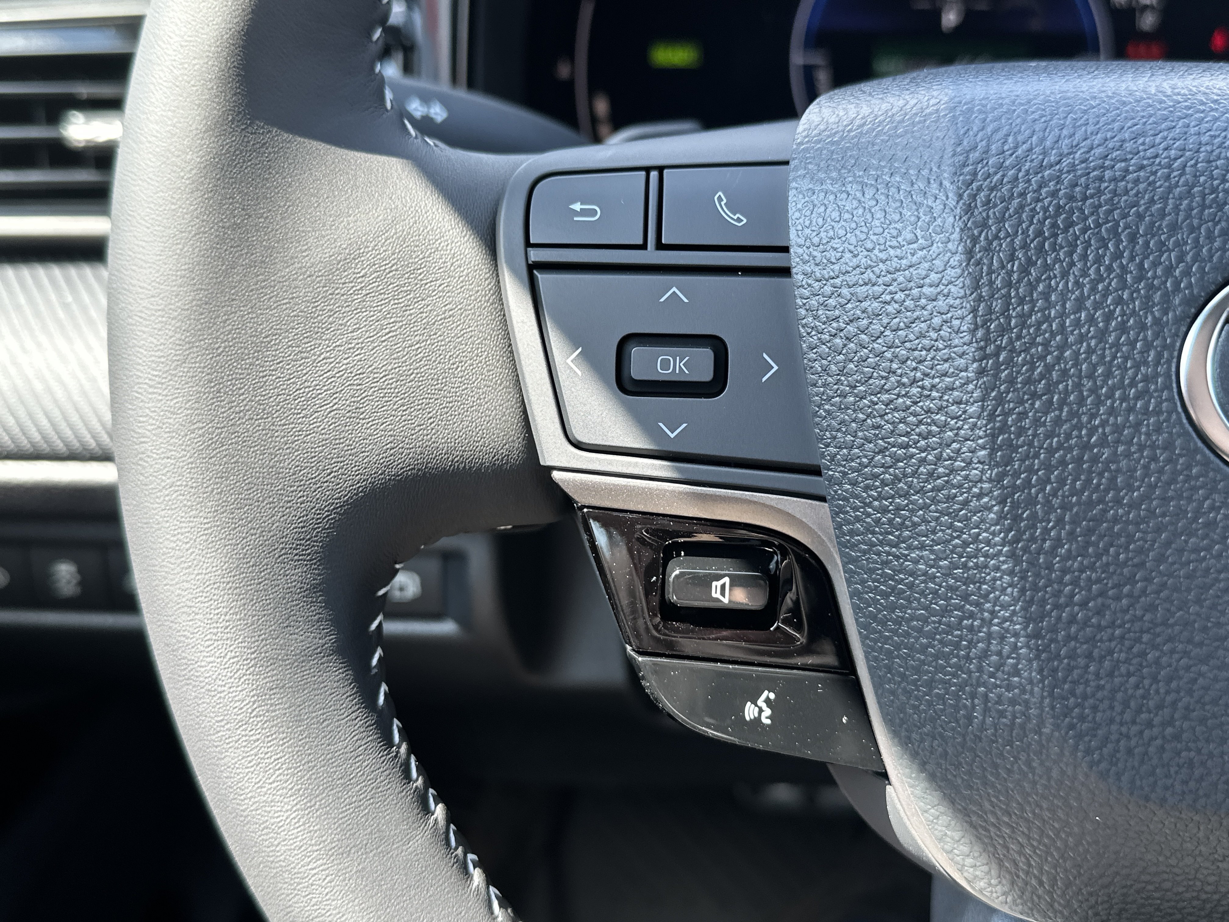 New 2026 Toyota Camry SE w/ Multimedia Upgrade Package FWD image 18