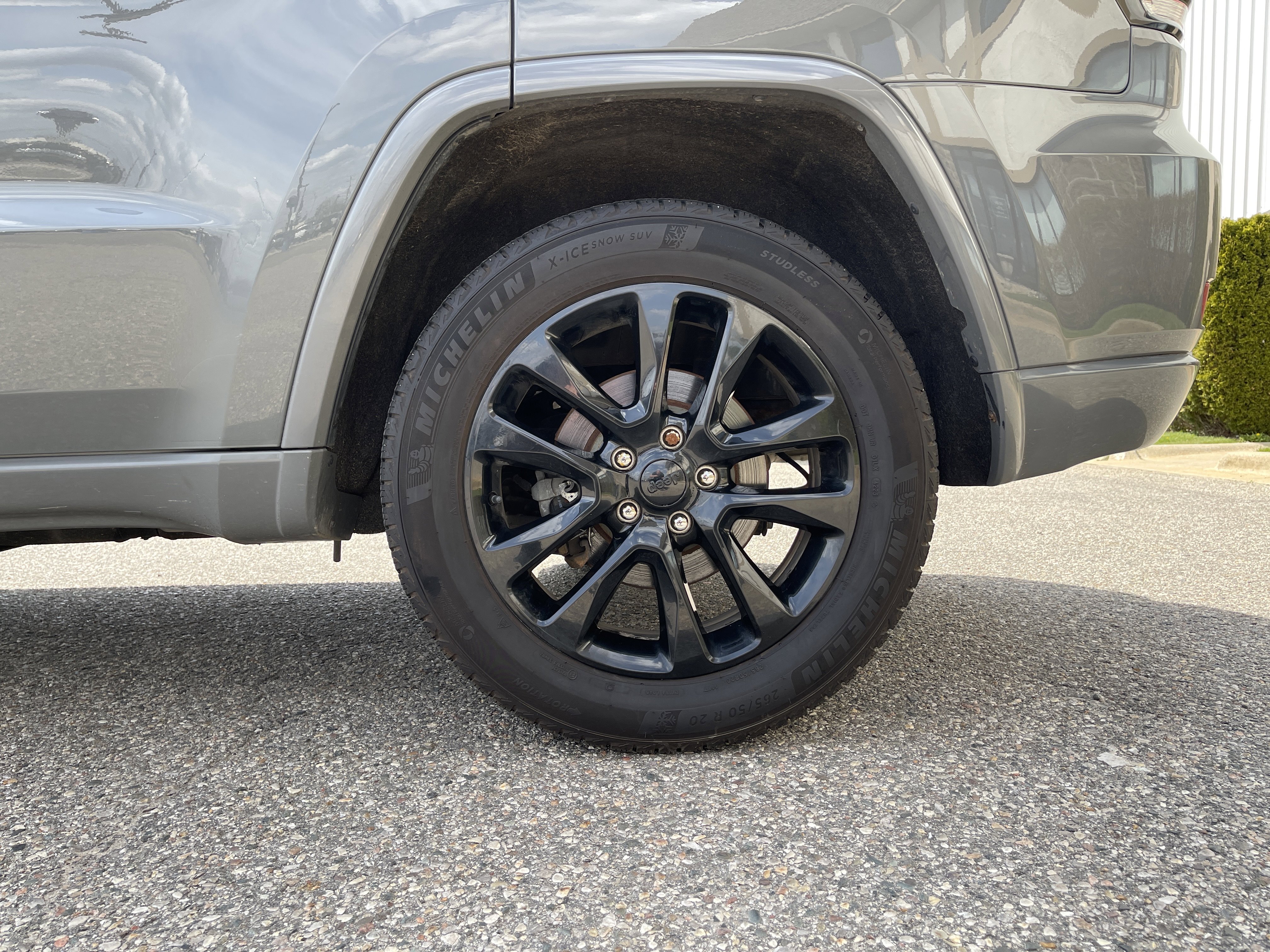 Used 2020 Jeep Grand Cherokee Altitude AWD/4WD image 22