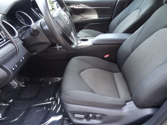 Used 2024 Toyota Camry LE FWD image 6