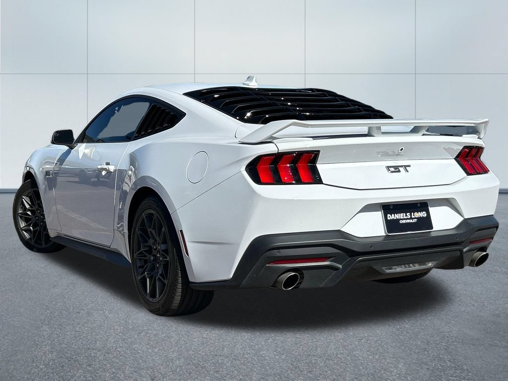 Used 2024 Ford Mustang GT RWD image 31