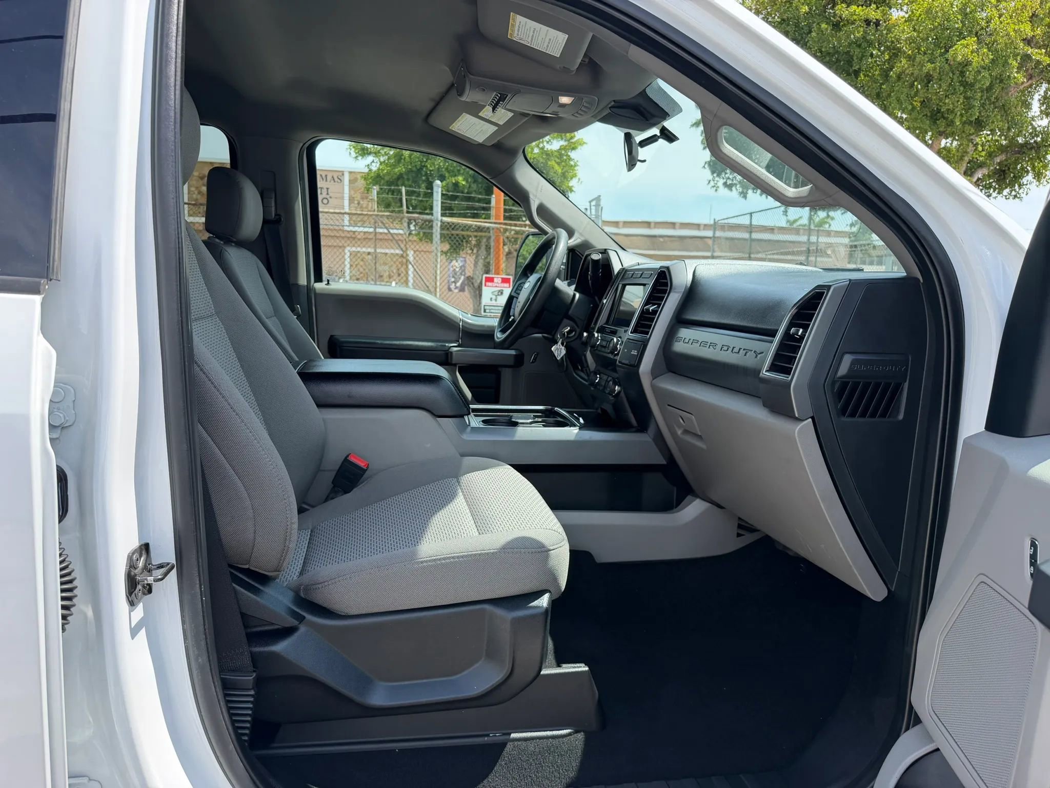 Used 2020 Ford F250 XLT w/ XLT Premium Package AWD/4WD image 17