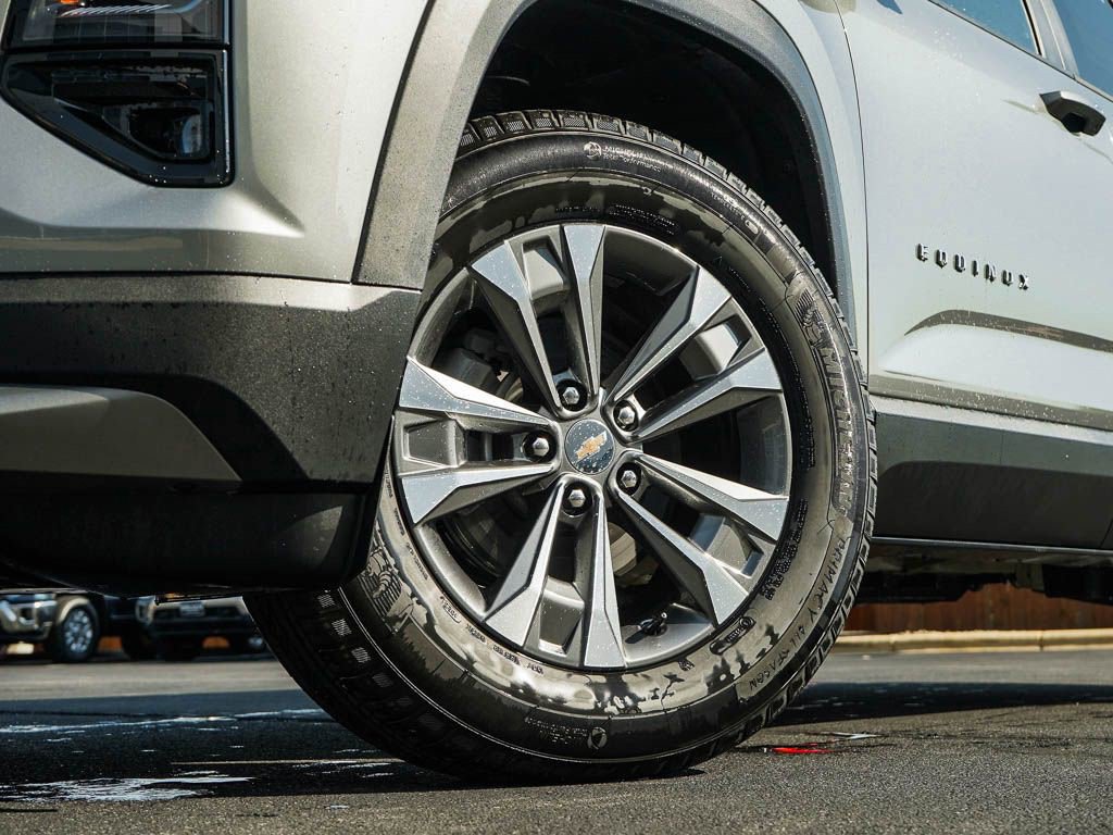 New 2026 Chevrolet Equinox LT w/ Convenience Package II image 6