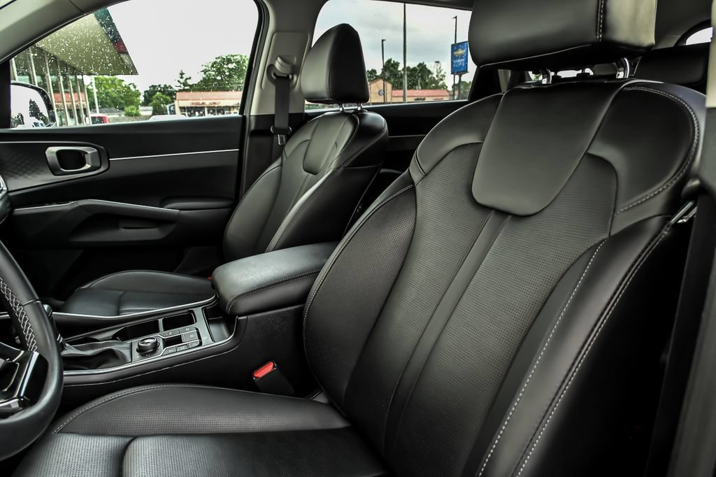 Used 2024 Kia Sorento S w/ Panoramic Sunroof Package AWD/4WD image 15