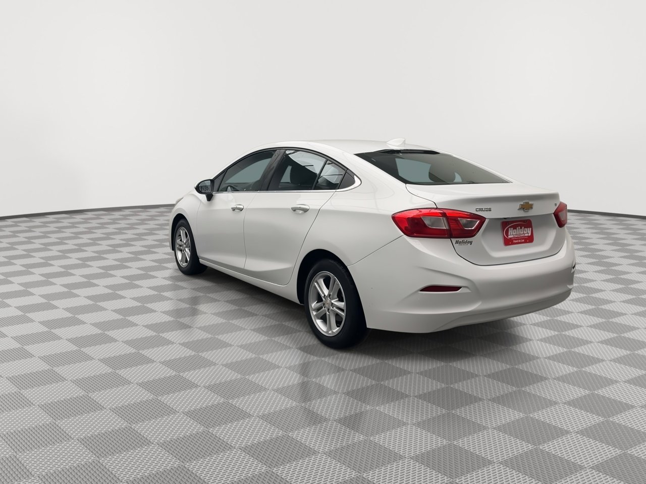 Used 2017 Chevrolet Cruze LT w/ Convenience Package image 2